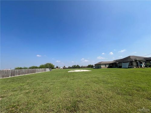 10697 La Siesta Cir S, La Feria, TX, 78559-6574 | Card Image