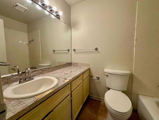 4220 Flamingo Ln, House other with 3 bedrooms, 2 bathrooms and null parking in Beaumont TX | Image 21