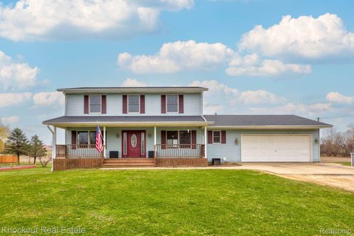 3353 Murphy Lake Rd, Millington, MI, 48746-9137 | Card Image