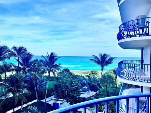 apt-402-8877 Collins Ave, Surfside, FL, 33154-3519 | Card Image