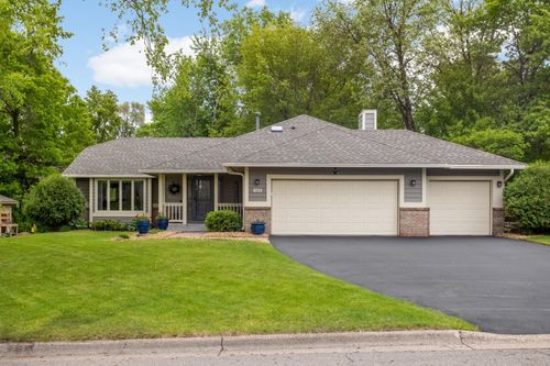 105 Interlachen Rd, Burnsville, MN, 55306-6451 | Card Image