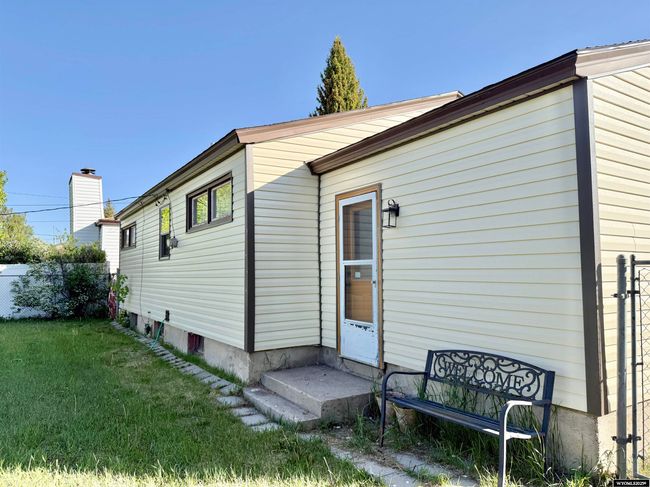 422 Beech Ave, House other with 3 bedrooms, 1 bathrooms and null parking in Kemmerer WY | Image 22