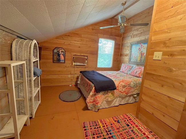 Upstairs Bedroom 1 | Image 33