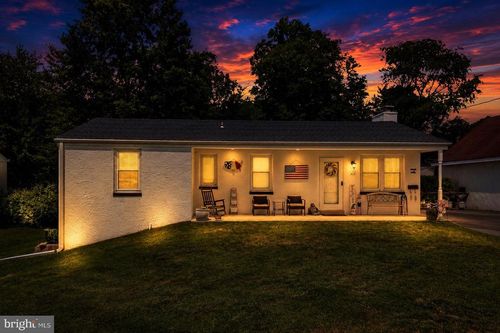 412 Woodbine Ave, FEASTERVILLE TREVOSE, PA, 19053-4466 | Card Image