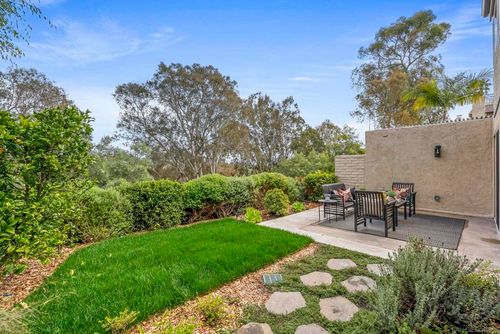 8871 Caminito Primavera, La Jolla, CA, 92037-1603 | Card Image