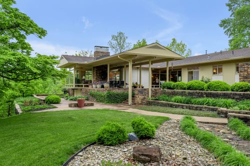 150 Pine Hill Dr, Morehead, KY, 40351-1185 | Card Image