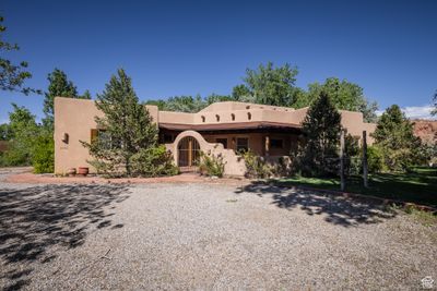 3498 S Creekside Ln, House other with 3 bedrooms, 2 bathrooms and 2 parking in Moab UT | Image 2