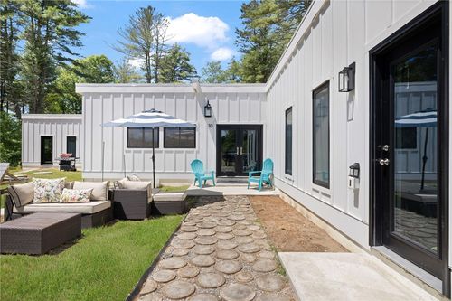 10 Bucknam Rd, Wood River Junction, RI, 02894-1014 | Card Image