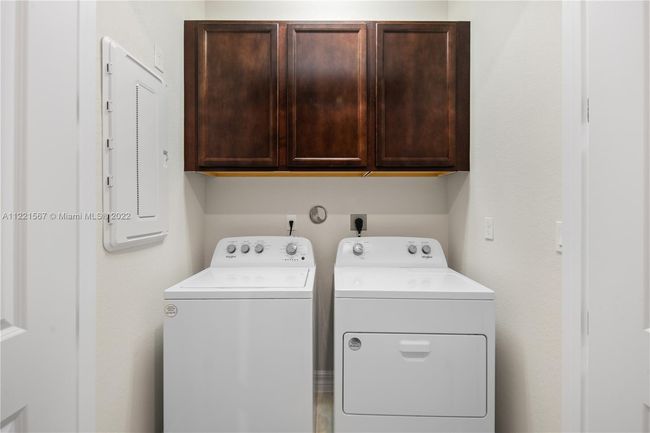 E - 4488 E Appleton Cir E, Townhouse with 3 bedrooms, 3 bathrooms and null parking in Oakland Park FL | Image 9