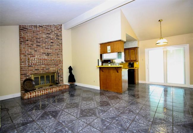 2202 Jones St, House other with 4 bedrooms, 2 bathrooms and 2 parking in Rosenberg TX | Image 14