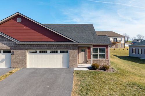 136 Millstone St, BRIDGEWATER, VA, 22812-1048 | Card Image