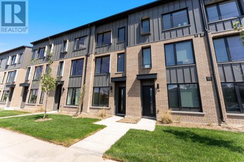 23 Rainwater Lane, Barrie (Holly), ON, L4N9J6 | Card Image