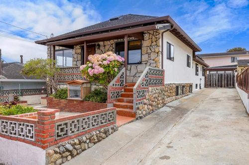 833 Hellam St, Monterey, CA, 93940 | Card Image