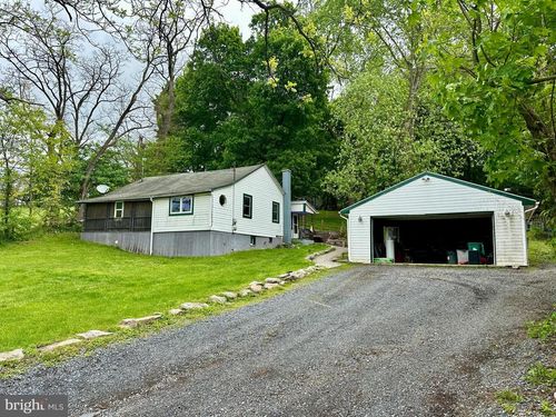 564 Ono Rd, ANNVILLE, PA, 17003-8904 | Card Image
