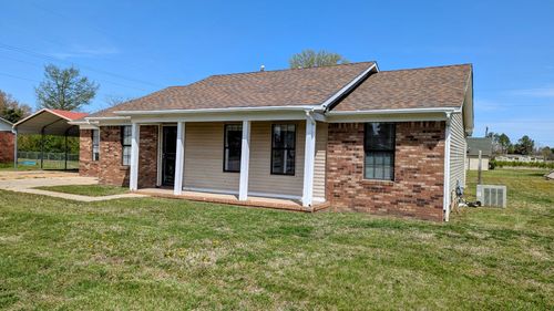 804 Fairlawn Dr, Bolivar, TN, 38008-1600 | Card Image