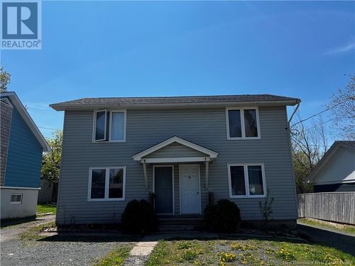 367 St Anne St, Bathurst, NB, E2A2N3 | Card Image