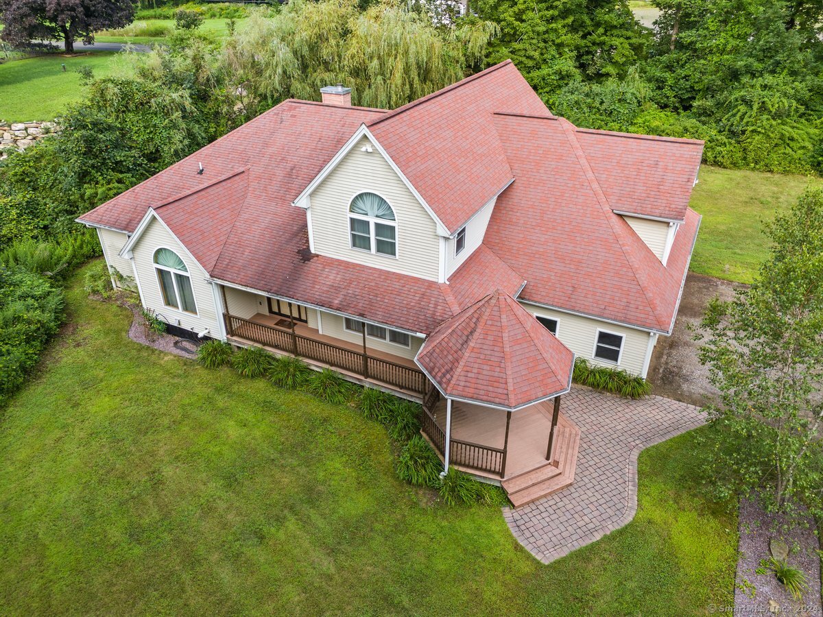 Leavitt Rd, Woodstock, CT 06281