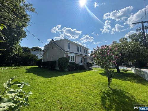 380 Milford Ave, New Milford, NJ, 07646-1247 | Card Image