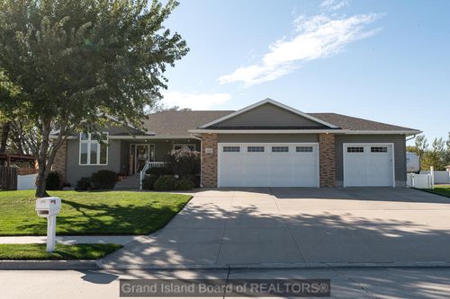 1410 Independence Ave, Grand Island, NE, 68803 | Card Image