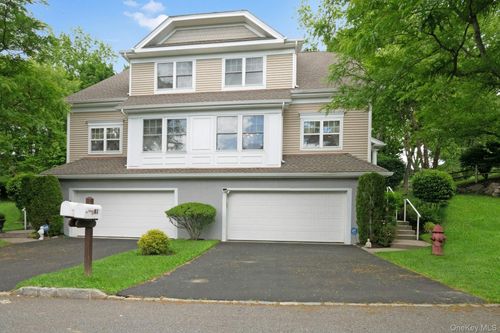 81 Hillcrest Lane, Peekskill, NY, 10566 | Card Image