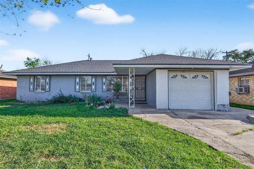 8822 Homewood Ln, Houston, TX, 77078-3818 | Card Image
