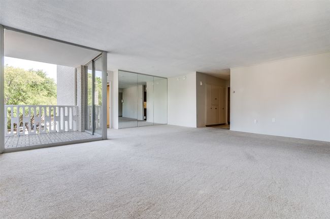 APT-4J - 3701 Turtle Creek Blvd, Condo with 2 bedrooms, 2 bathrooms and null parking in Dallas TX | Image 7
