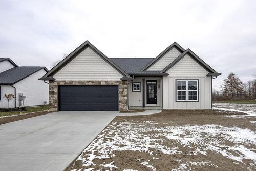 562 Cannondale Ave, Johnstown, OH, 43031-7518 | Card Image