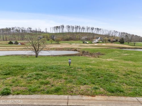 714 Old Barn Ln, Loudon, TN, 37774 | Card Image