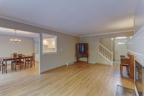 955 Armour Road, Oconomowoc, WI, 53066 | Card Image