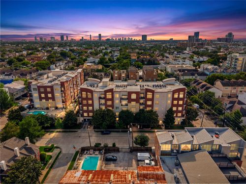 203-1900 Genesee St, Houston, TX, 77006-1443 | Card Image
