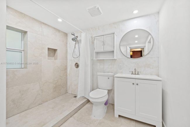 6800 Sw 26 Th St, House other with 2 bedrooms, 3 bathrooms and null parking in Miramar FL | Image 12