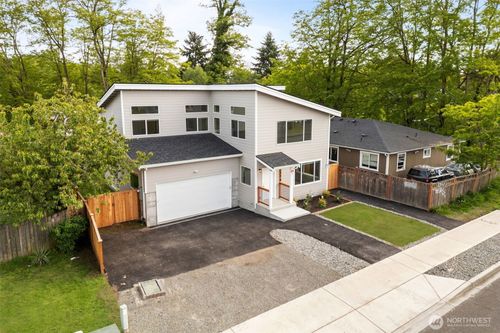 232 E 72nd St, Tacoma, WA, 98404-1062 | Card Image