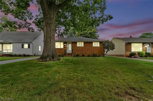 7329 Craigmere Drive, Middleburg Heights, OH, 44130 | Card Image
