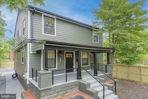 4252 Dix St Ne, WASHINGTON, DC, 20019-3436 | Card Image
