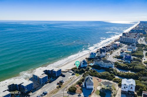 2072 New River Inlet Rd, N Topsail Beach, NC, 28460-9552 | Card Image