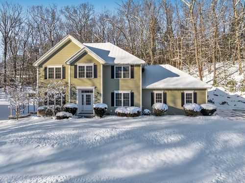 4 Erin Way, Holden, MA, 01520-1540 | Card Image