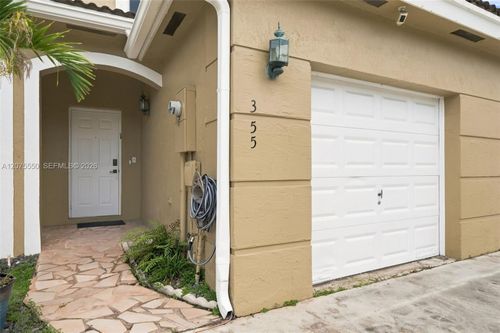355-355 Sw 121st Ave, Pembroke Pines, FL, 33025-5910 | Card Image