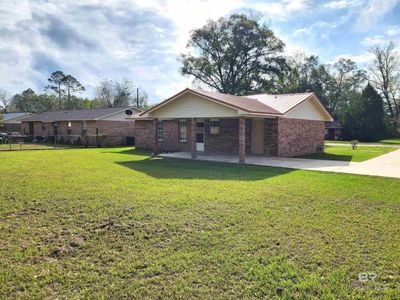 403 E Underwood Street, House other with 3 bedrooms, 1 bathrooms and null parking in Brewton AL | Image 3