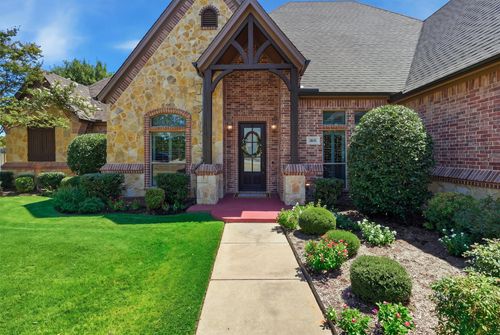 3832 Eagles Nest Trl, Burleson, TX, 76028-3643 | Card Image