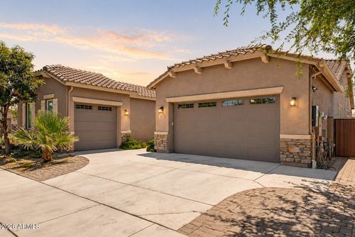 9821 E Thornbush Ave, Mesa, AZ, 85212-9127 | Card Image