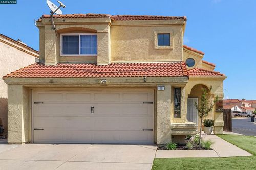1031 Burnham Dr, Pittsburg, CA, 94565-7207 | Card Image