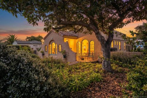 3714 Nimitz Blvd., San Diego, CA, 92107 | Card Image