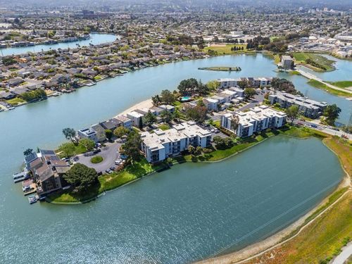 208-651 Port Dr, San Mateo, CA, 94404 | Card Image