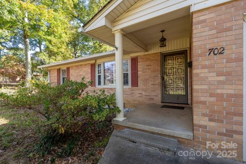 702 Rhodes Ave, Kings Mountain, NC, 28086-2546 | Card Image