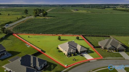 16979 Fieldway Cir, Harvest, AL, 35749-3709 | Card Image