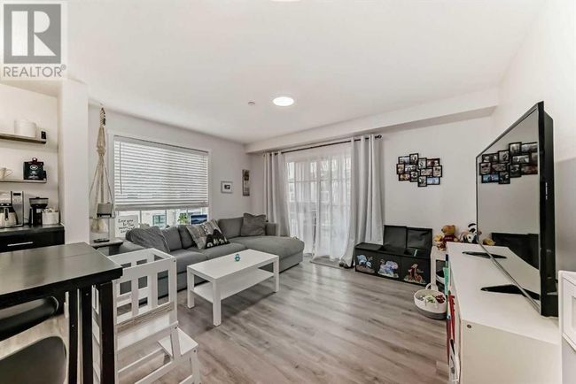 279 Copperpond Common Se, Condo with 2 bedrooms, 2 bathrooms and 1 parking in Calgary AB | Image 9