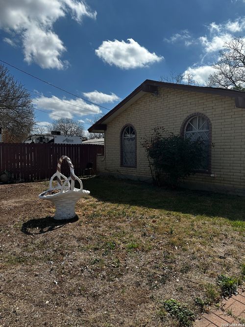 238 Bristol Ave, San Antonio, TX, 78214-2014 | Card Image