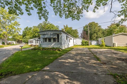 14 Van Ess Drive, Olmsted Township, OH, 44138 | Card Image