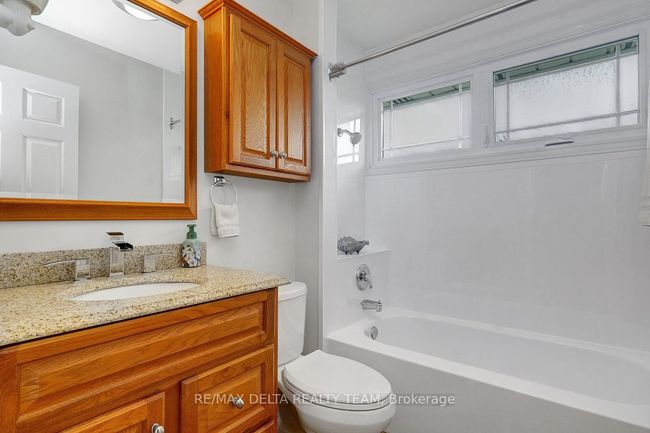 5041 Thunder Rd, House other with 4 bedrooms, 2 bathrooms and 5 parking in Carlsbad Springs ON | Image 19