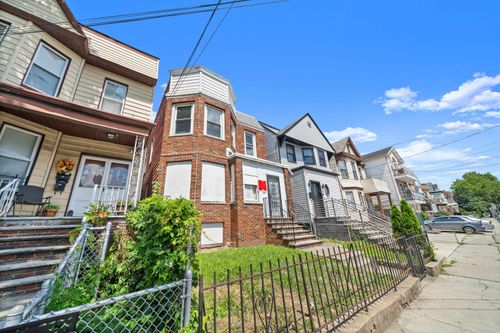 152 Bidwell Ave, Jersey City, NJ, 07305-3325 | Card Image